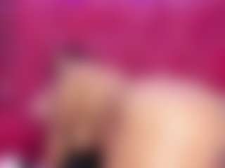 Cynthia's Live Sex Cam Show