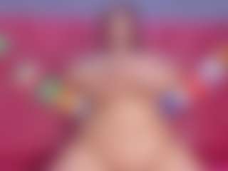 Live cam show with Cynthia - Big Tits on Soda Cam
