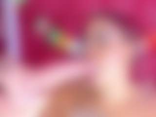 Cynthia's Live Sex Cam Show
