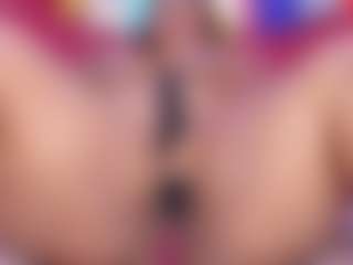 Live cam show with Cynthia - Natural on SxyPornLive