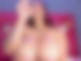 Cynthia's Live Sex Cam Show