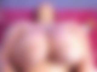 Cynthia's Live Sex Cam Show