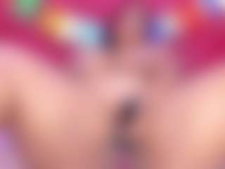 Live cam show with Cynthia - Black Toys on realtime-chat