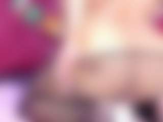 Cynthia's Live Sex Cam Show