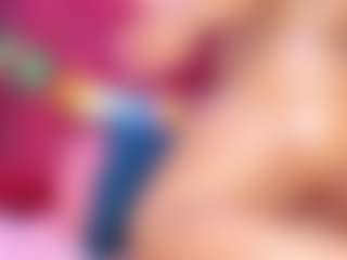Cynthia's Live Sex Cam Show