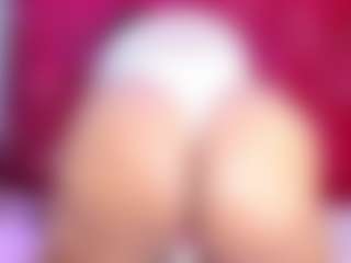 Cynthia's Live Sex Cam Show