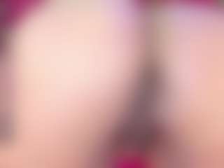 Live cam show with Cynthia - Red Hair Squirt on TottyGirls