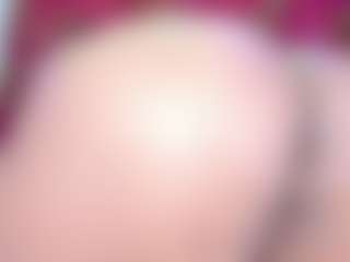 Live cam show with Cynthia - Squirt on livesexfox.com