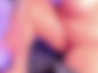 Cynthia's Live Sex Cam Show
