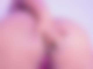Live cam show with Cynthia - Big Ass on Camsoda