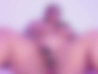 Cynthia's Live Sex Cam Show