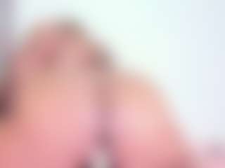 Cynthia's Live Sex Cam Show