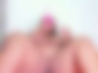 Cynthia's Live Sex Cam Show