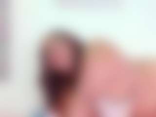 Live cam show with Cynthia - Ebony Big Tits on Camsoda