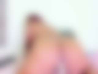 Cynthia's Live Sex Cam Show