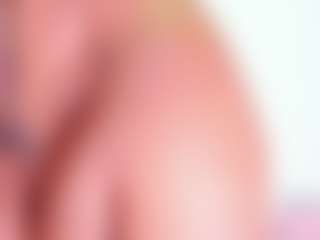 Cynthia's Live Sex Cam Show
