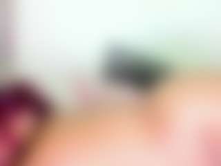 Cynthia's Live Sex Cam Show