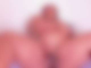 Live cam show with Cynthia - Red Hair Squirt on Fling VIP Chat