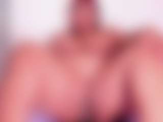 Cynthia's Live Sex Cam Show