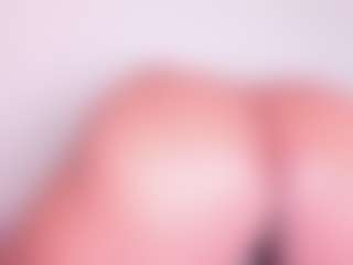 Cynthia's Live Sex Cam Show