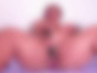 Cynthia's Live Sex Cam Show