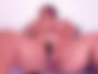 Cynthia's Live Sex Cam Show