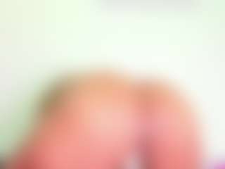 Cynthia's Live Sex Cam Show