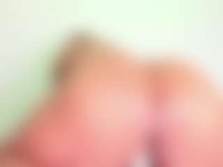 Cynthia's Live Sex Cam Show