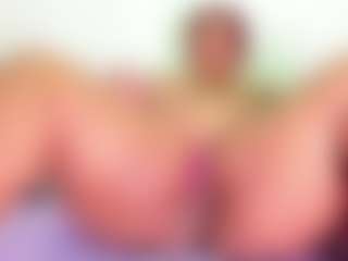 Cynthia's Live Sex Cam Show