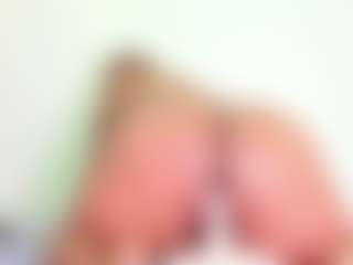 Cynthia's Live Sex Cam Show