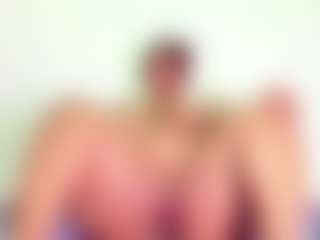 Cynthia's Live Sex Cam Show