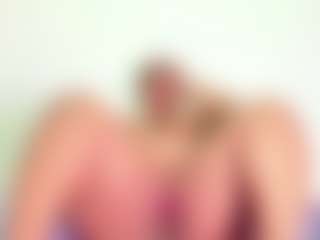Cynthia's Live Sex Cam Show