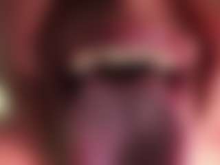 Cynthia's Live Sex Cam Show