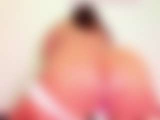 Cynthia's Live Sex Cam Show