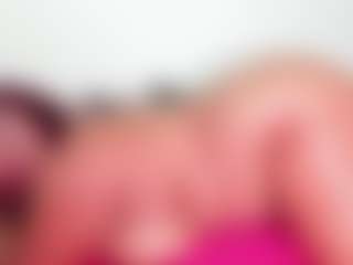 Cynthia's Live Sex Cam Show