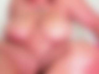 Cynthia's Live Sex Cam Show
