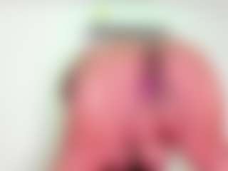 Cynthia's Live Sex Cam Show