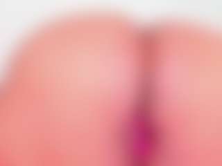 Cynthia's Live Sex Cam Show