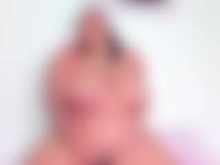 Cynthia's Live Sex Cam Show