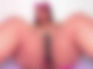 Live cam show with Cynthia - BBW Ebony on Mixed Magazine Live