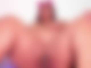 Live cam show with Cynthia - Latina on Camsoda | colombia