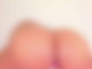 Cynthia's Live Sex Cam Show