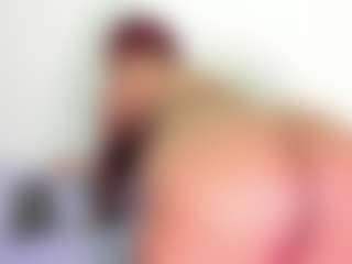 Cynthia's Live Sex Cam Show