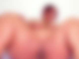 Live cam show with Cynthia - Public Curvy on Camsoda