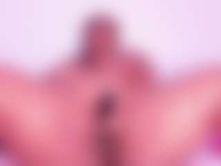 Cynthia's Live Sex Cam Show