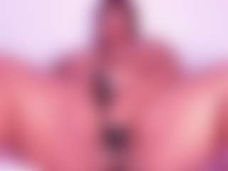 Cynthia's Live Sex Cam Show