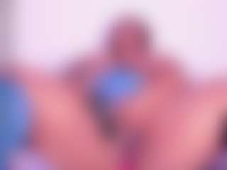 Cynthia's Live Sex Cam Show