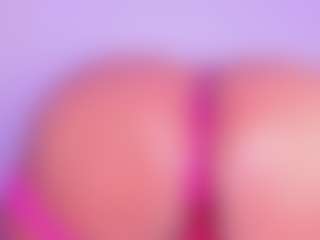 Cynthia's Live Sex Cam Show