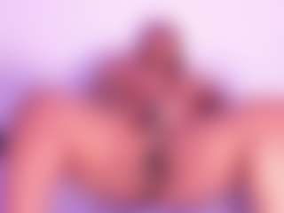 Cynthia's Live Sex Cam Show