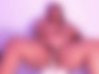 Cynthia's Live Sex Cam Show
